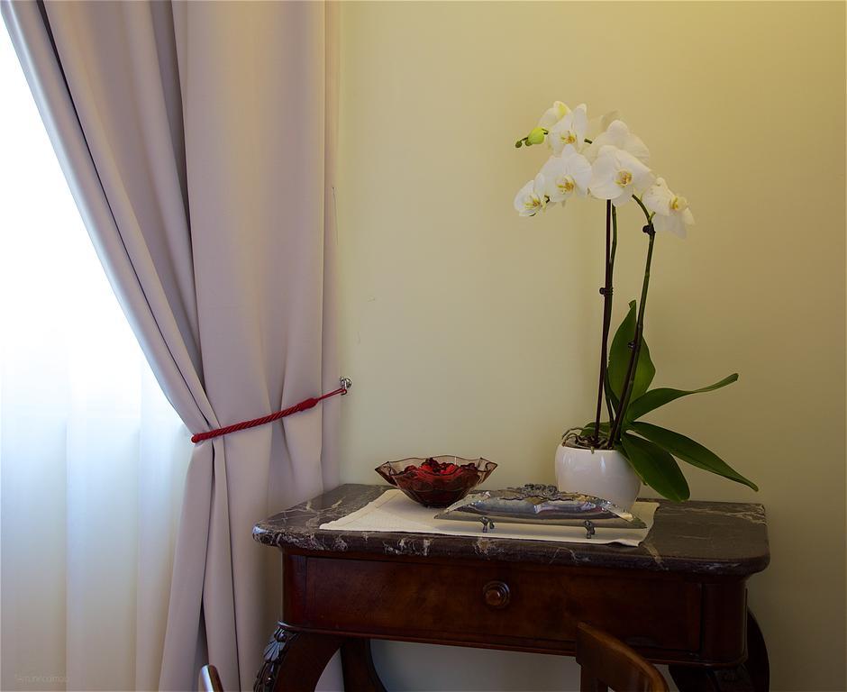 Bed and Breakfast Il Giardino Segreto Сорренто Екстер'єр фото