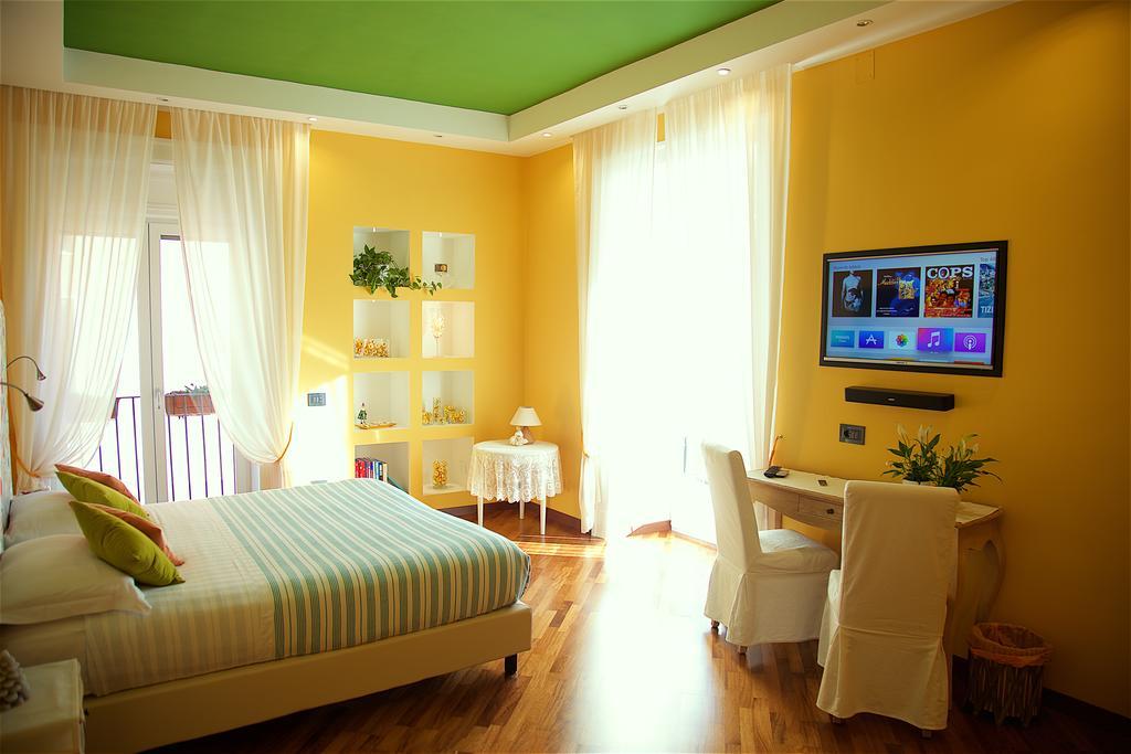 Bed and Breakfast Il Giardino Segreto Сорренто Екстер'єр фото