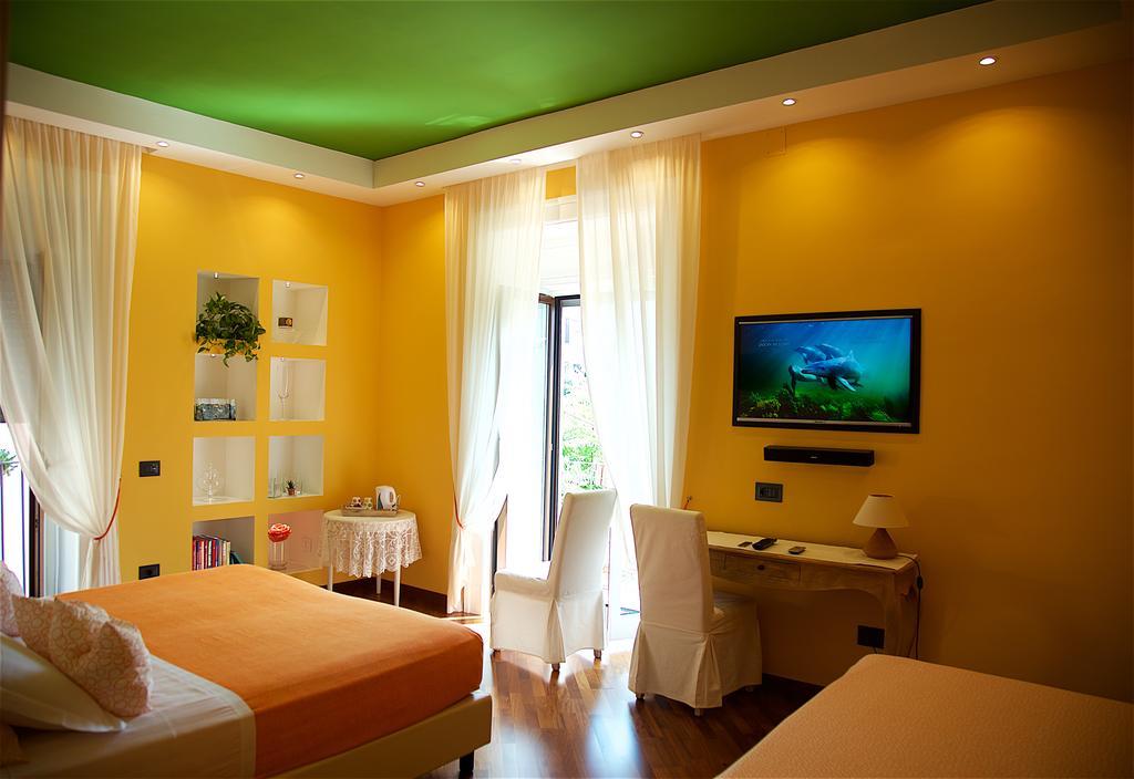 Bed and Breakfast Il Giardino Segreto Сорренто Екстер'єр фото