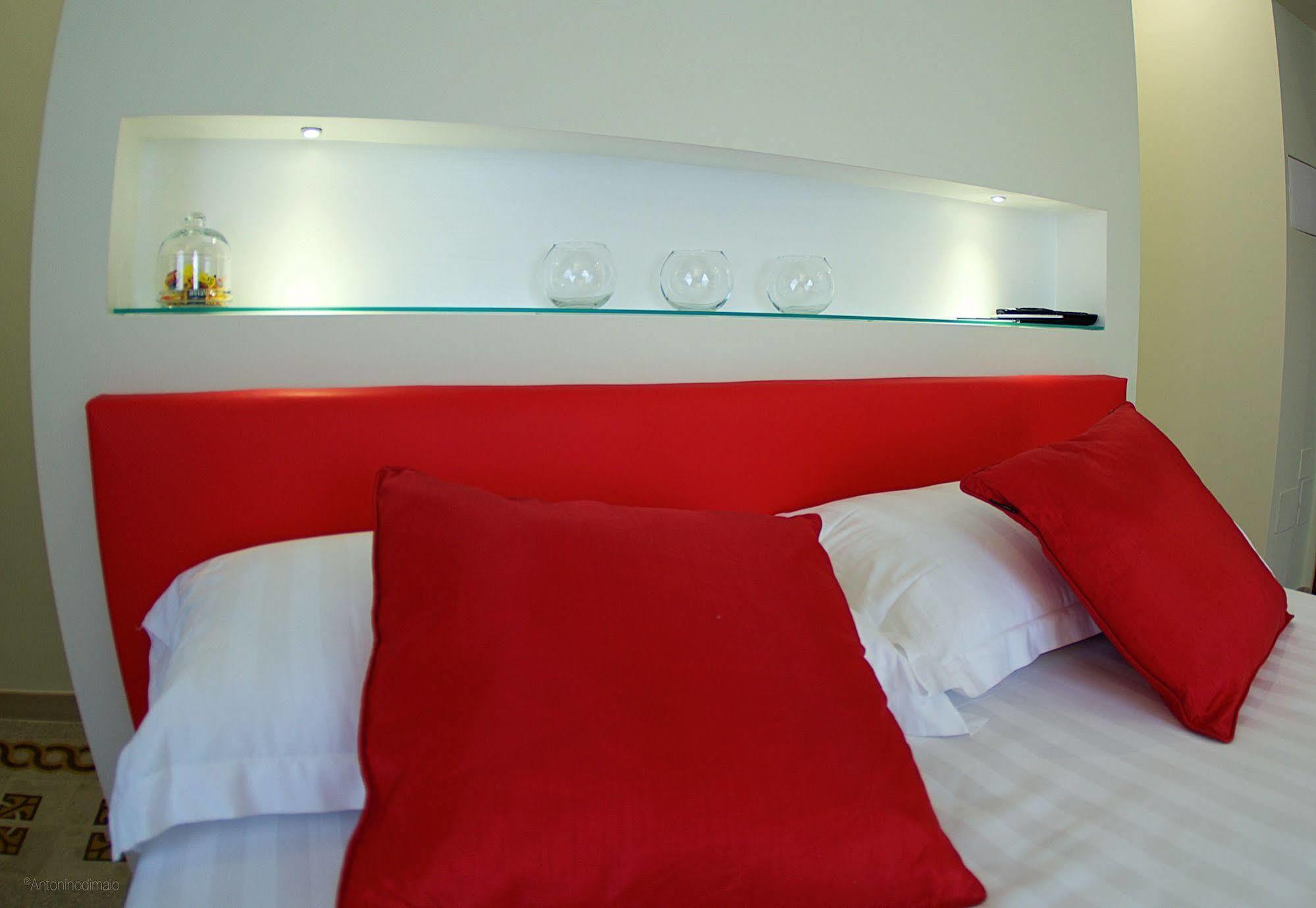 Bed and Breakfast Il Giardino Segreto Сорренто Екстер'єр фото